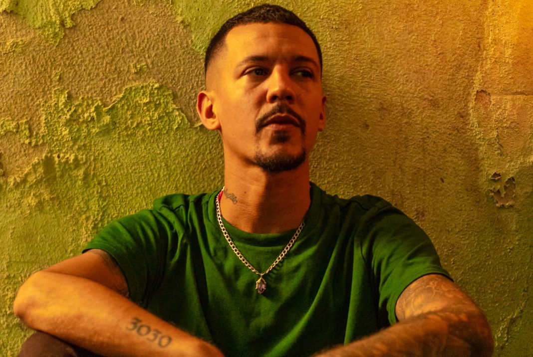 ROD lança primeiro álbum Deus é Brasileiro mesclando samba e rap